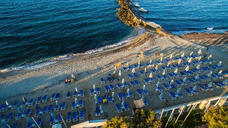 Annabelle Beach Resort ヘルソニソス エクステリア 写真